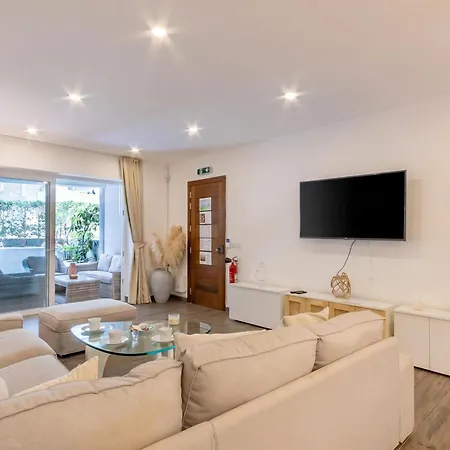 Apartament Modern Beautiful Pool And Sea - Happy *