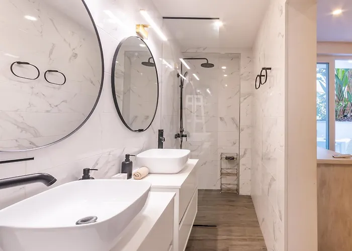 Modern Beautiful Pool And Sea - Happy Διαμέρισμα *