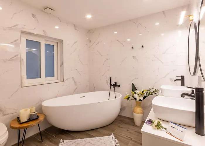 Modern Beautiful Pool And Sea - Happy Διαμέρισμα