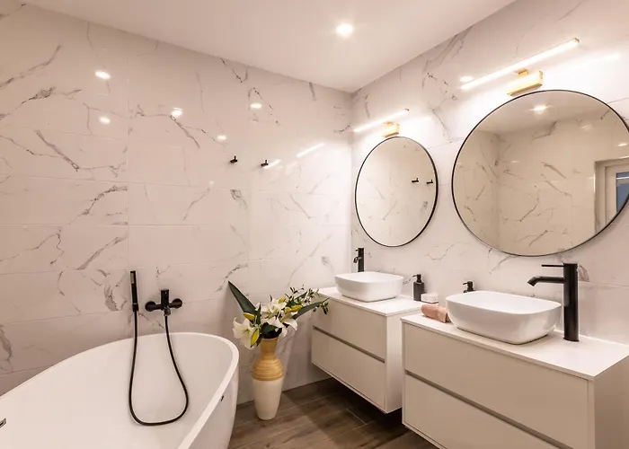 Διαμέρισμα Modern Beautiful Pool And Sea - Happy *