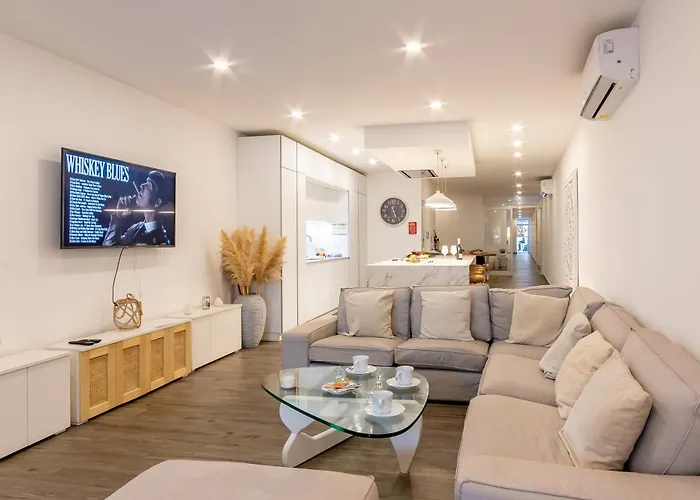 Modern Beautiful Pool And Sea - Happy