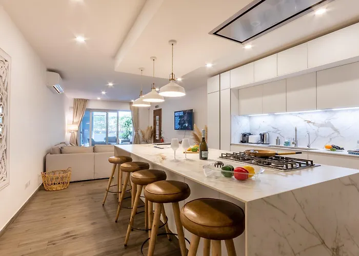 Modern Beautiful Pool And Sea - Happy Διαμέρισμα *