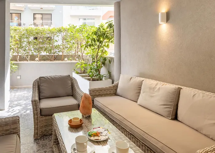 Modern Beautiful Pool And Sea - Happy Διαμέρισμα Qawra