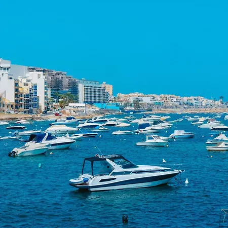 Modern Beautiful Pool And Sea - Happy Apartment Qawra