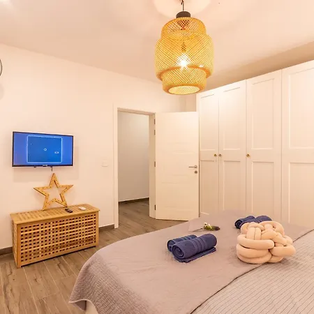 شقة Modern Beautiful Pool And Sea - Happy